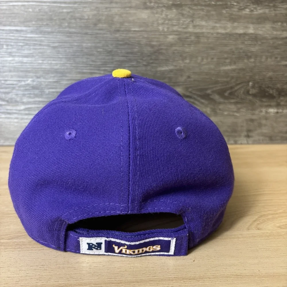 Minnesota Vikings Hat Cap Strap Back Purple Yellow NFL Football Mens New Era